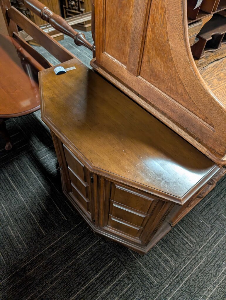 Vintage Foyer Stand