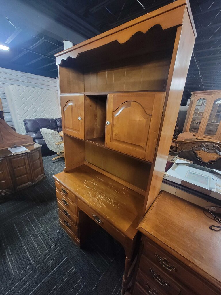 Maple Desk With Bookshelf Top