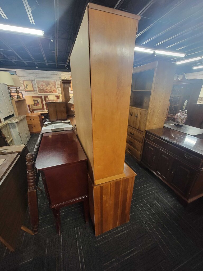 Maple Desk With Bookshelf Top