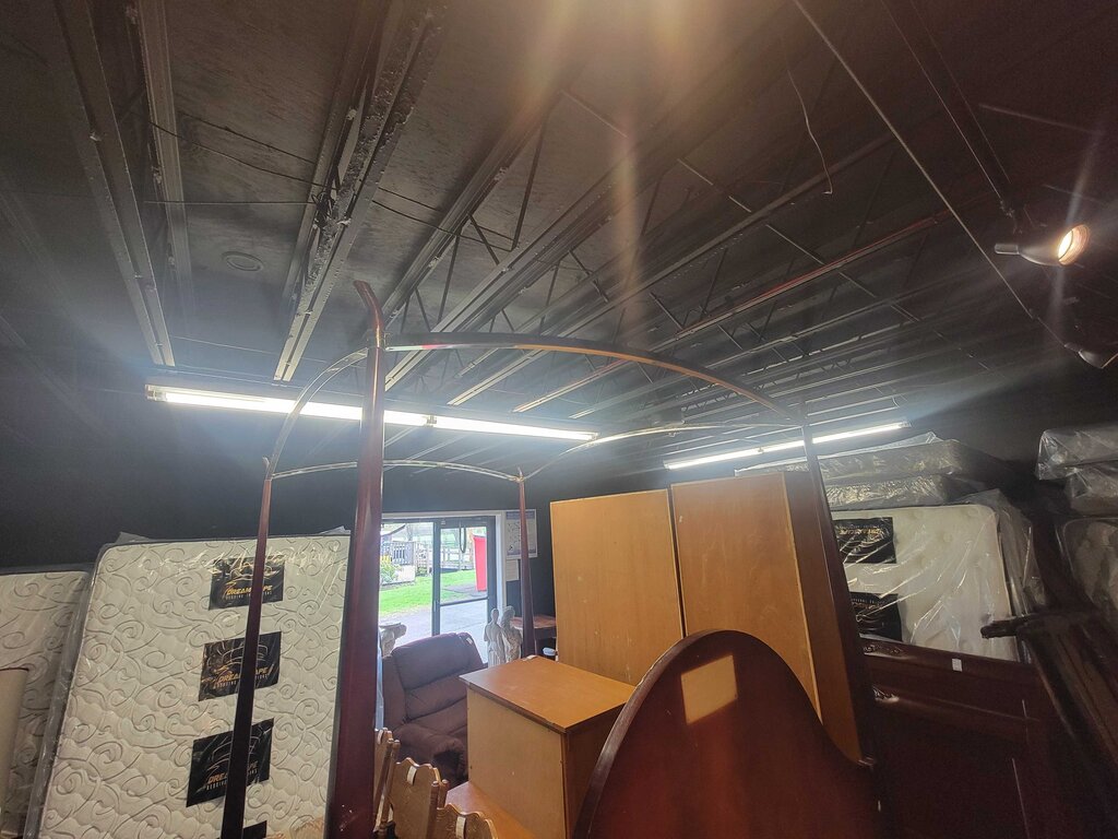 Queen Size Poster Bed by Henredon