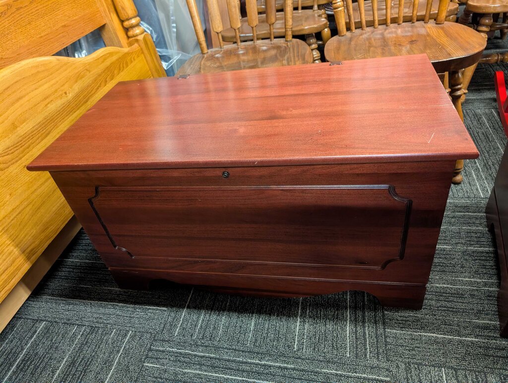 Cherry Finish Cedar Blanket Chest