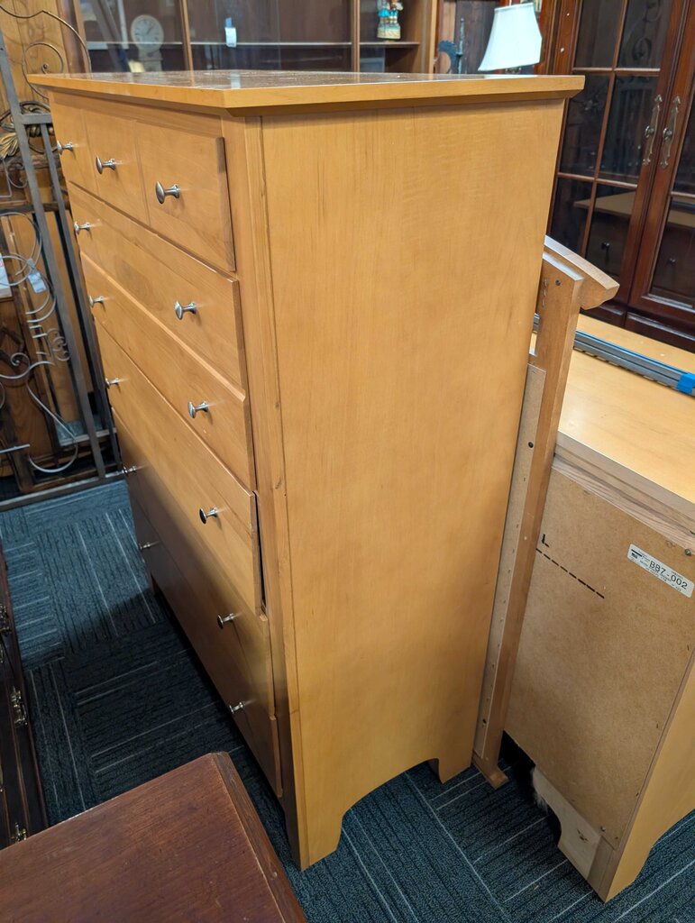 Bassett Chest