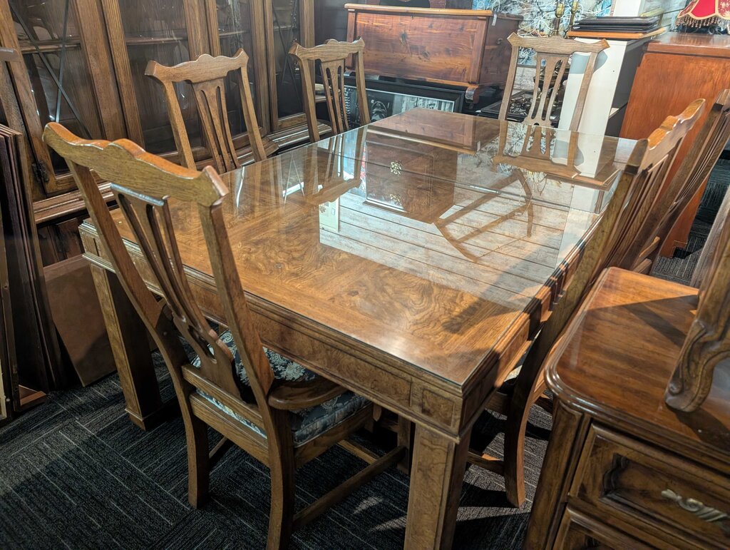 Vintage American Of Martinsville Table With Six Chairs