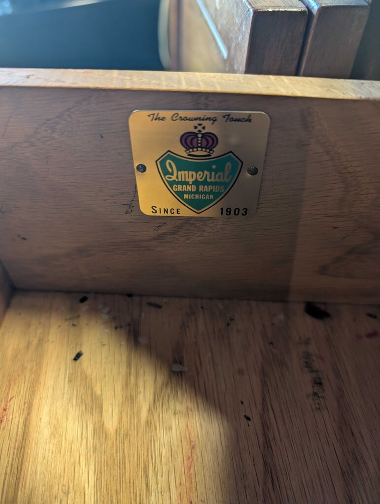 Vintage Imperial Server