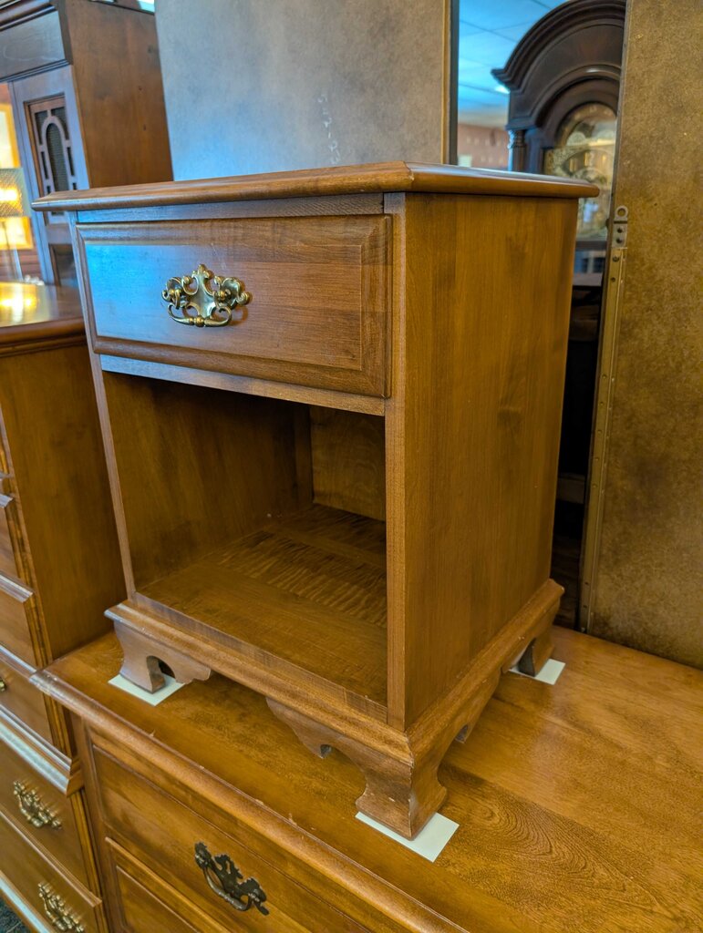 Pair of Maple Nightstands by Moosehead Maple