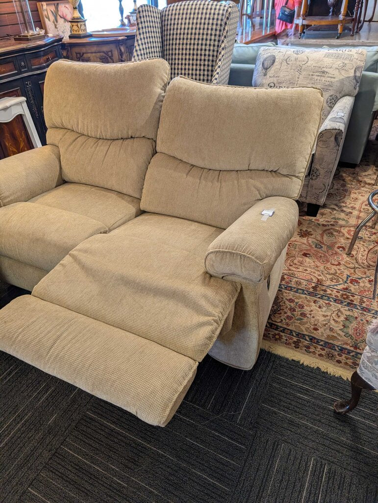 Double Reclining Loveseat by La-Z-Boy