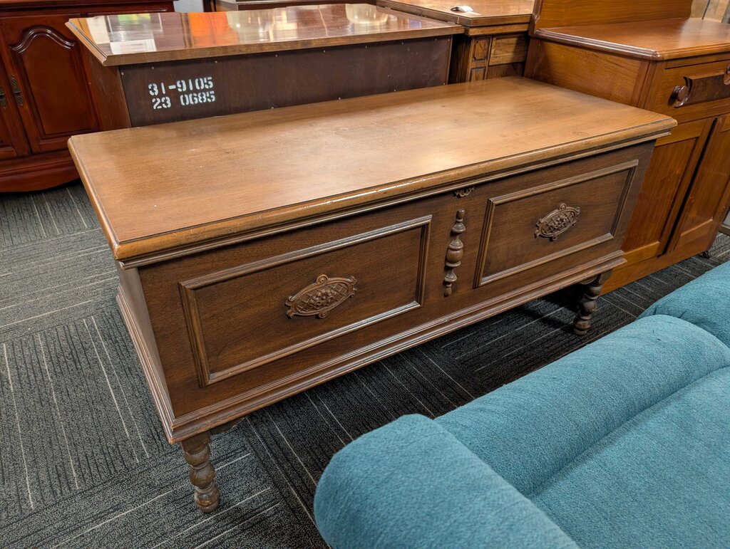 Colonial Revival Cedar Circa 1920