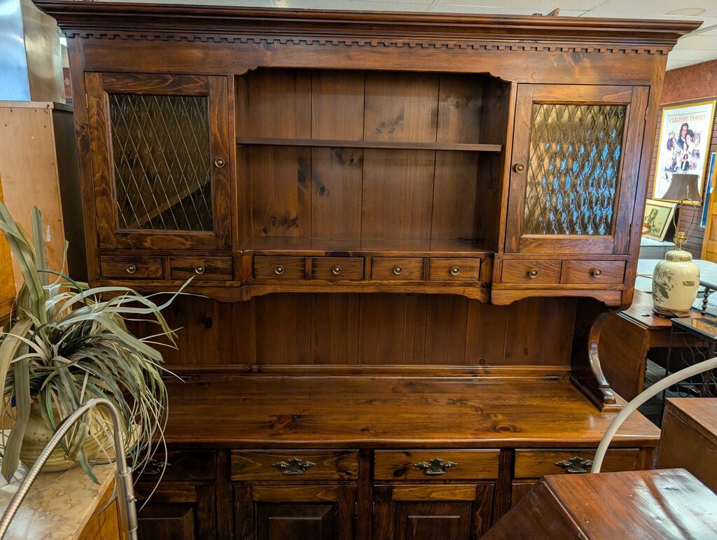 Country Pine Two Piece Hutch