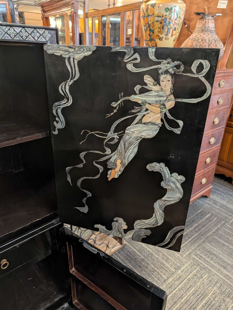 Vintage Chinoiserie Chest