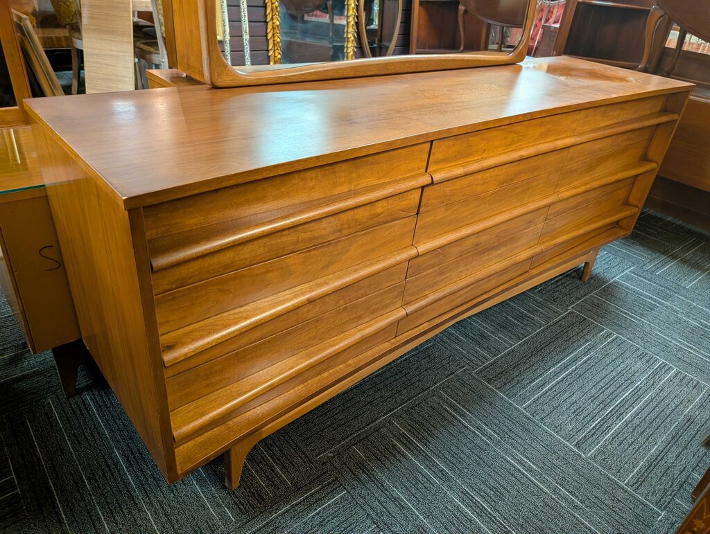 Five Piece Mid Century Modern Bedroom Set