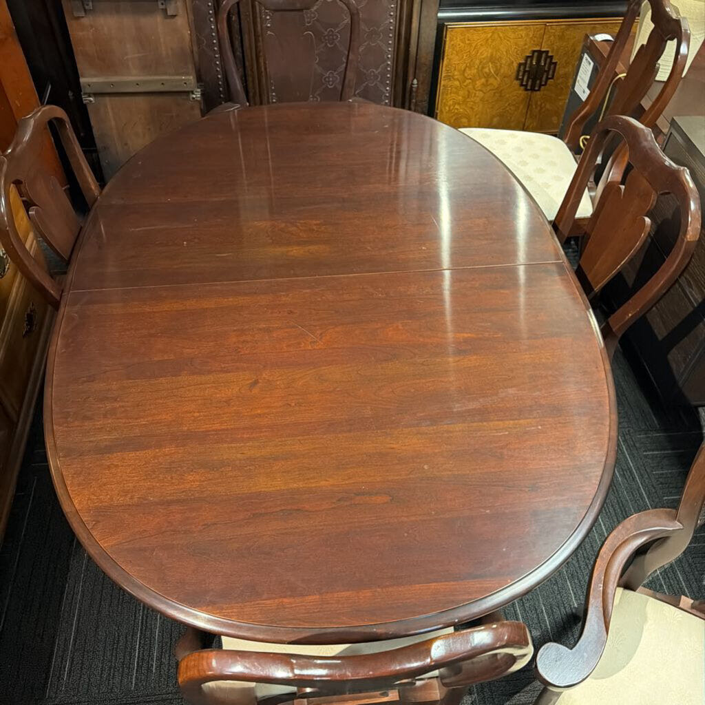 Queen Anne Cherry Table With Six Chairs