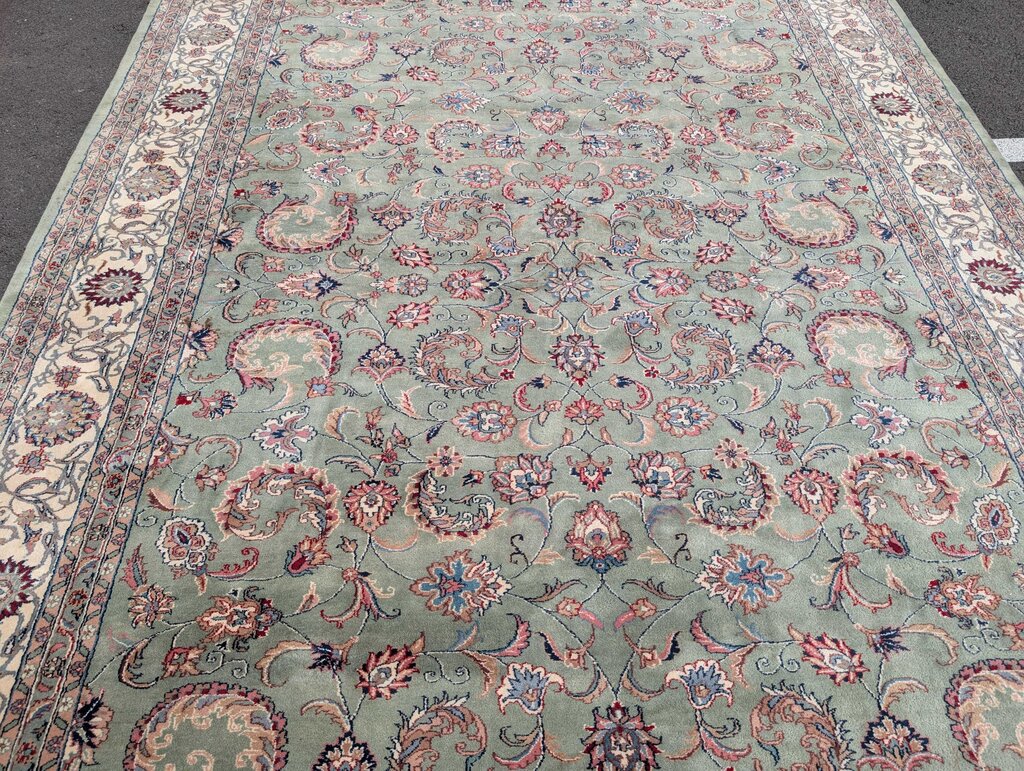 Hand Woven Wool Area Rug 9' x 17' 6''