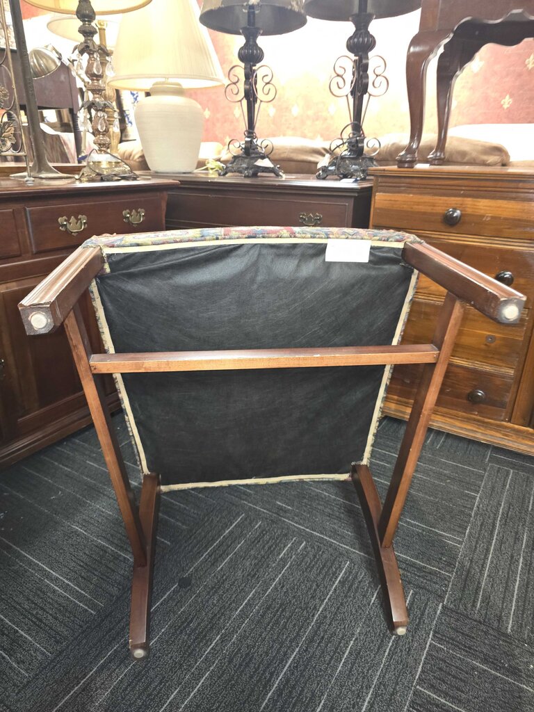 Formal Arm Chair