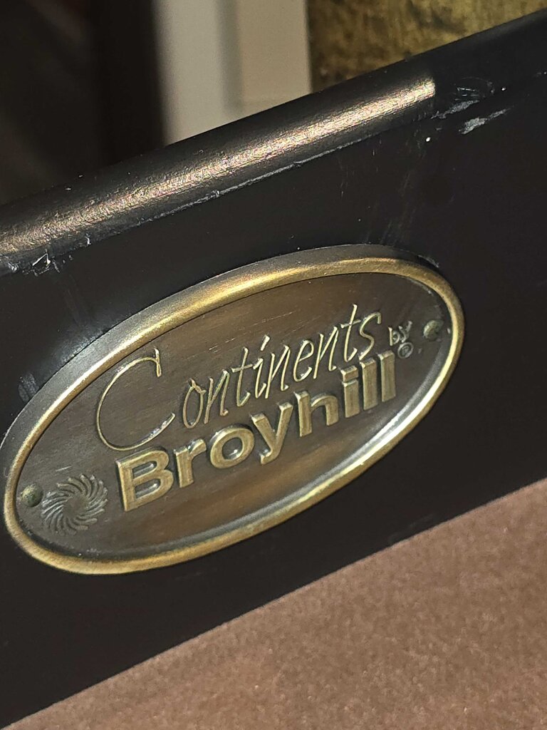 Broyhill Painted Bow Front Server