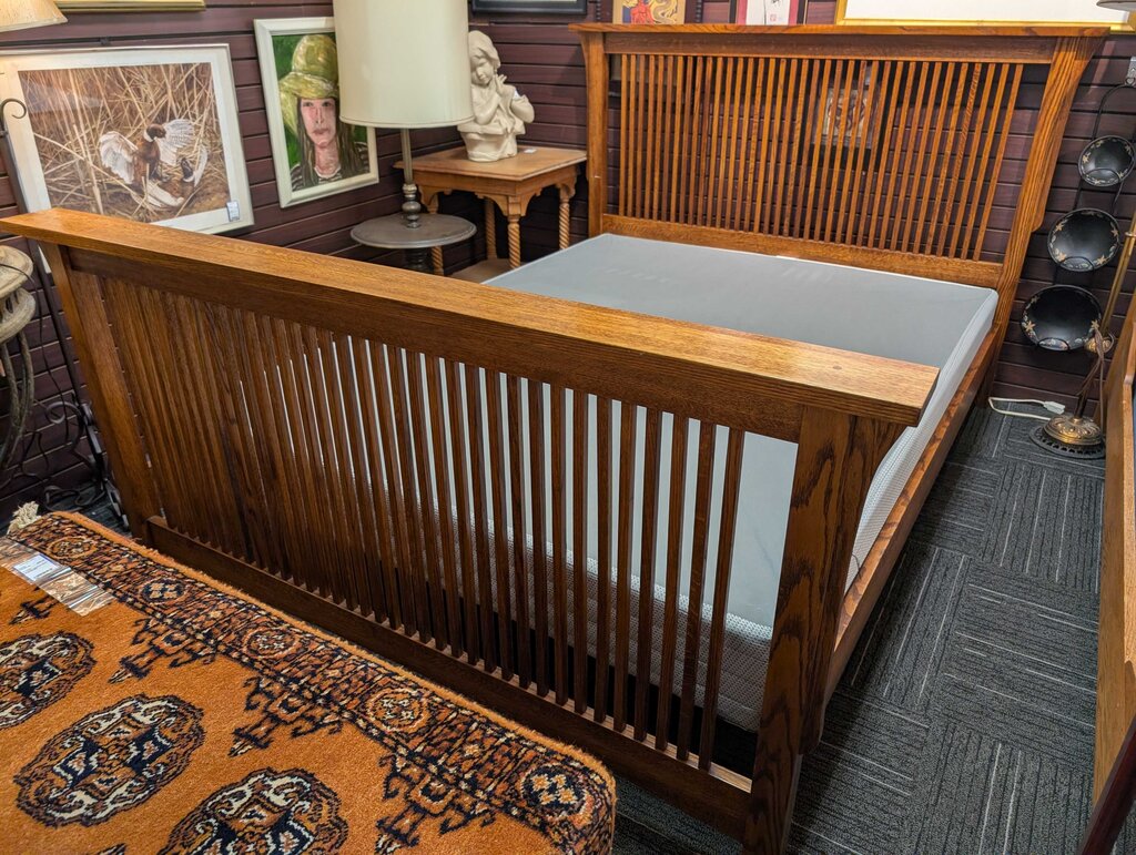 Solid Oak Quality Queen Size Mission Oak Bed