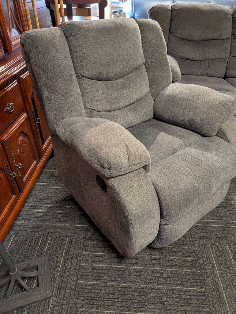 Grey Recliner (arms need some cleaning)