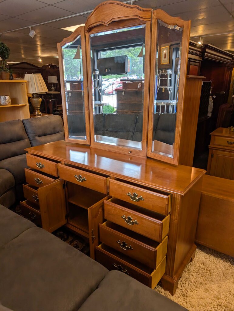 Maple Dresser With Lighted Mirror By Tell City