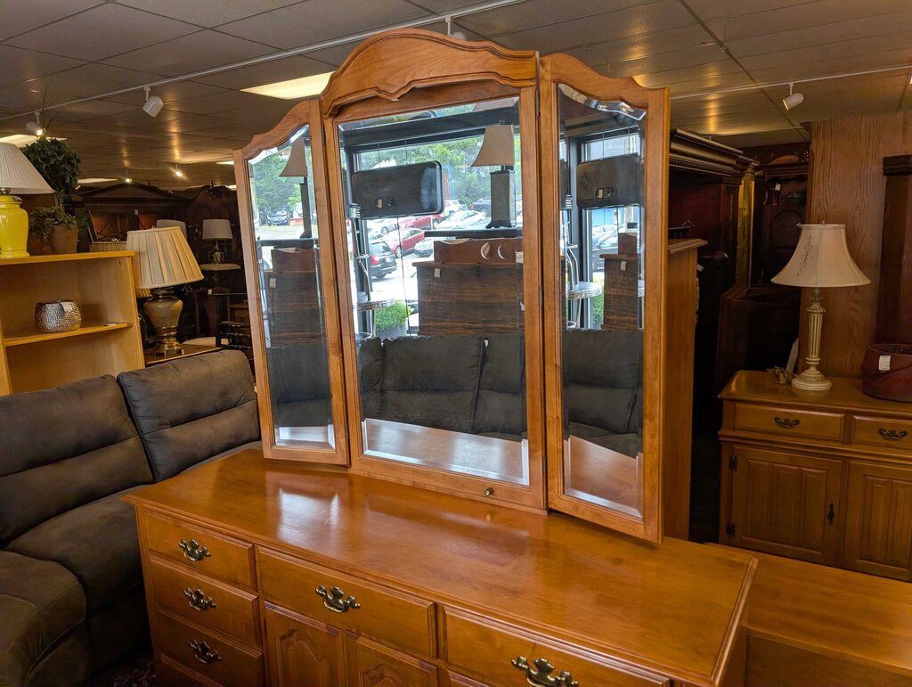 Maple Dresser With Lighted Mirror By Tell City