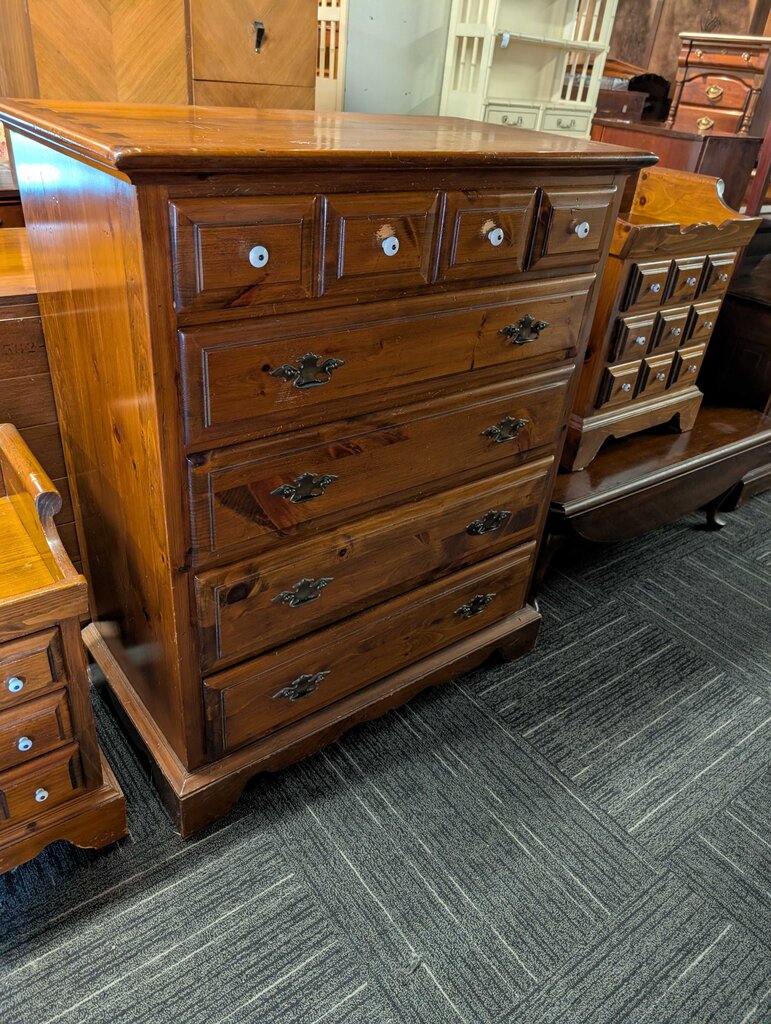 Pine Chest Of Drawers