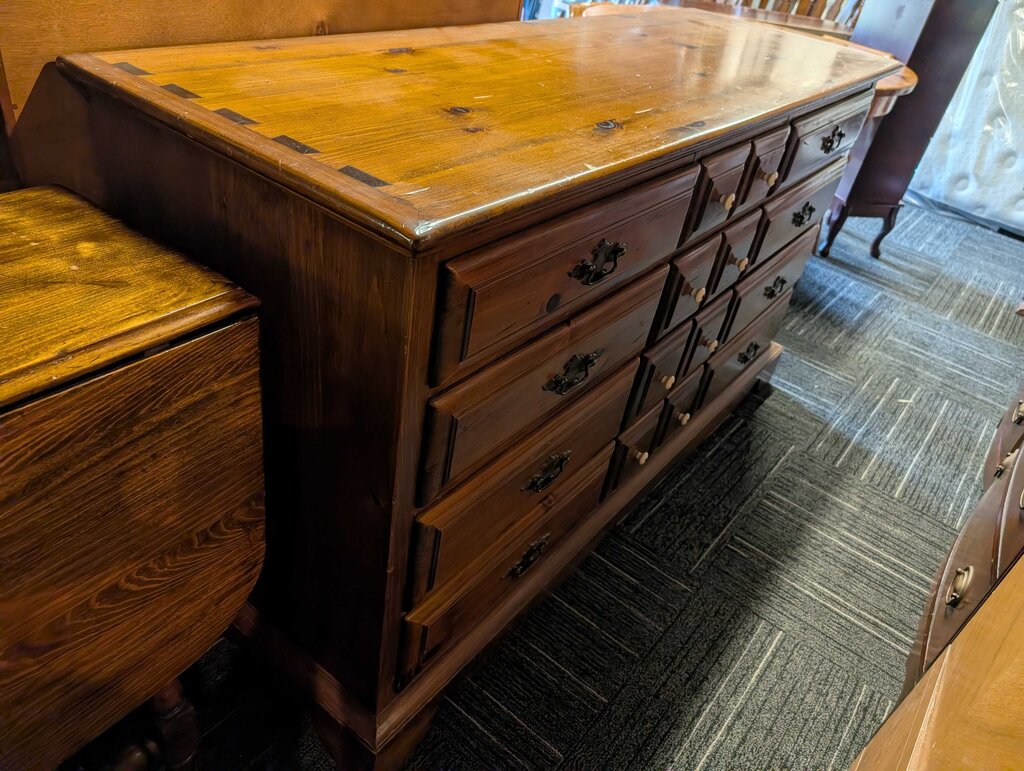 Pine Dresser