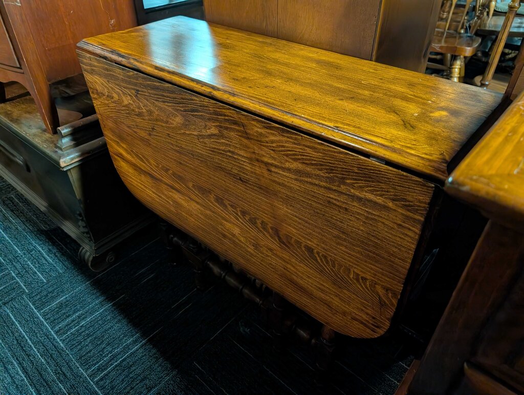 Vintage Gateleg Drop Leaf Table