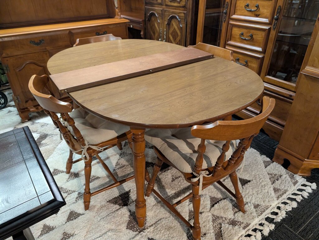 Vintage Table With Four Chairs By Hale