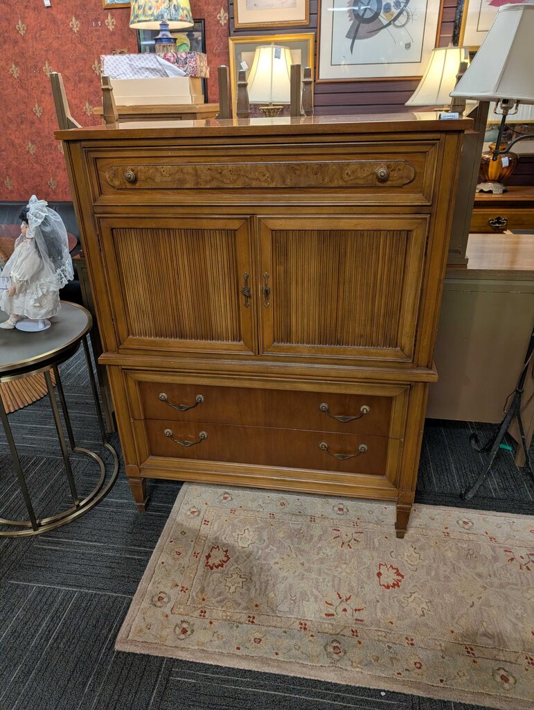 Vintage Chest Of Drawers
