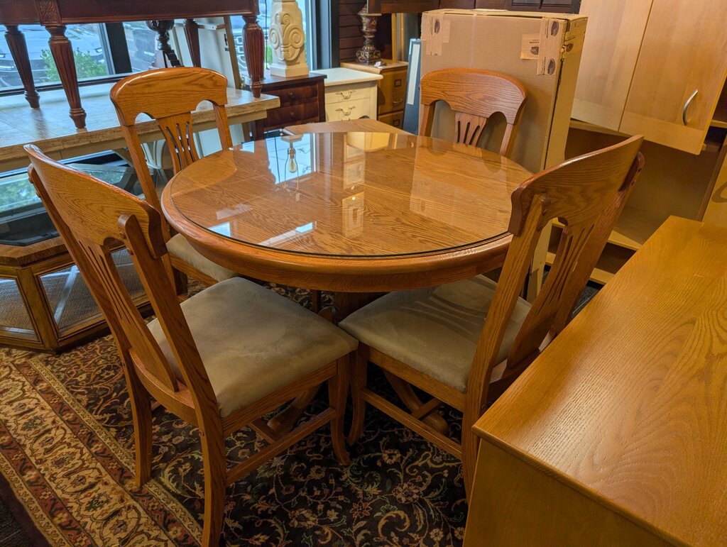 Oak Table With Four Chairs