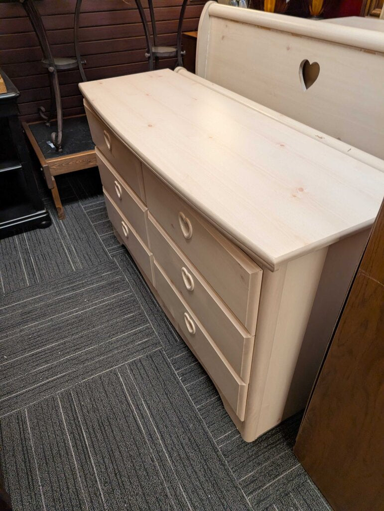 Knotty Pine Finish Dresser