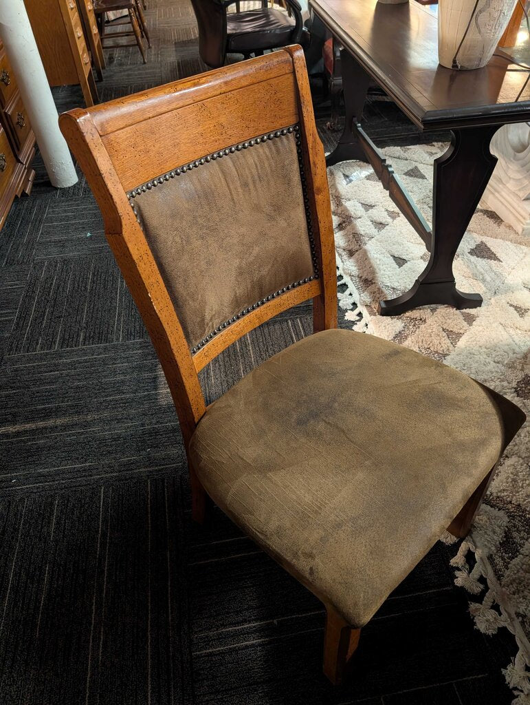 Modern Table With Six Chairs (cushions need cleaning)