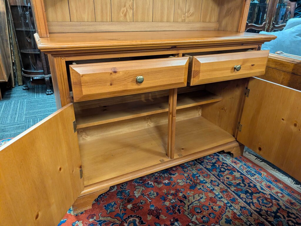 Pine Hutch