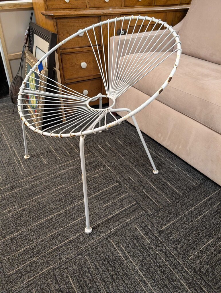 Mid Century Wrought Iron White Acapulco Lounge Chair