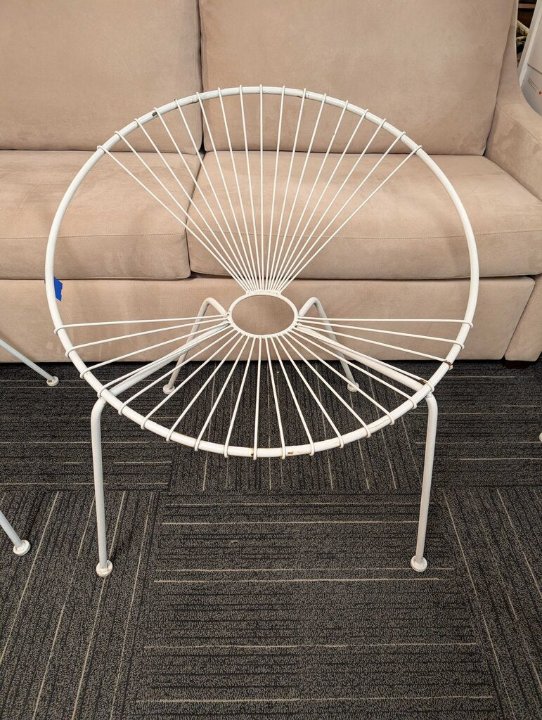Mid Century Wrought Iron White Acapulco Lounge Chair