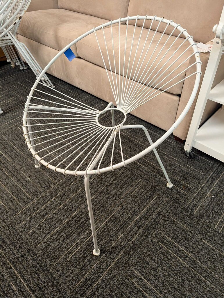 Mid Century Wrought Iron White Acapulco Lounge Chair