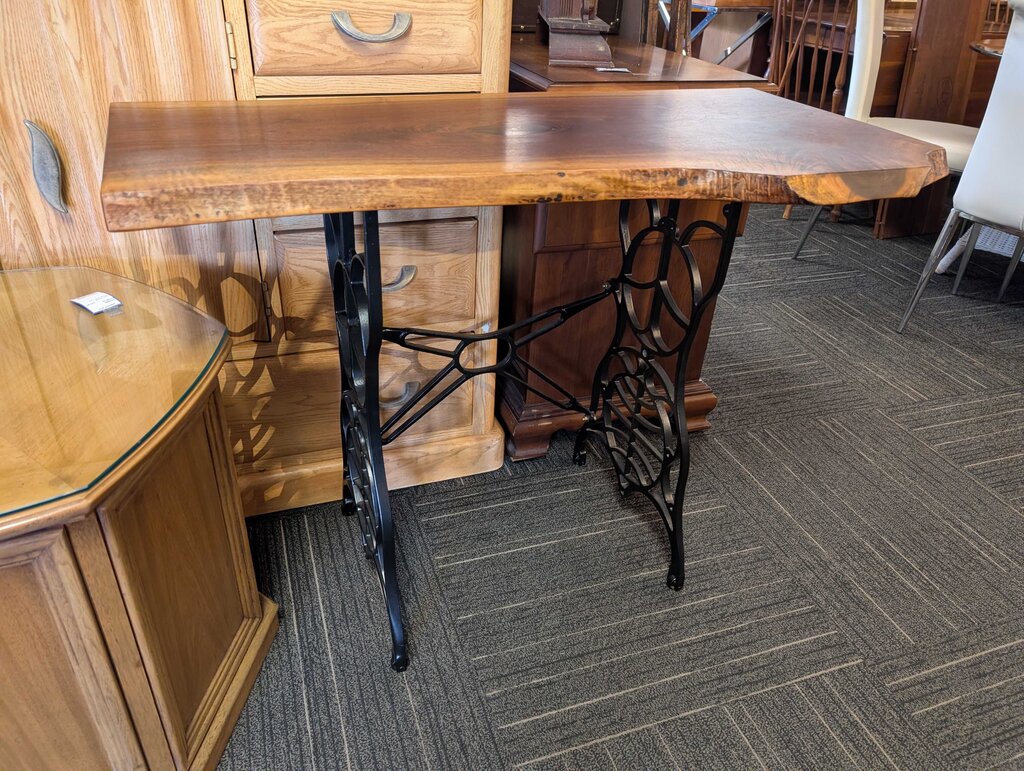 Live Edge Entry Stand
