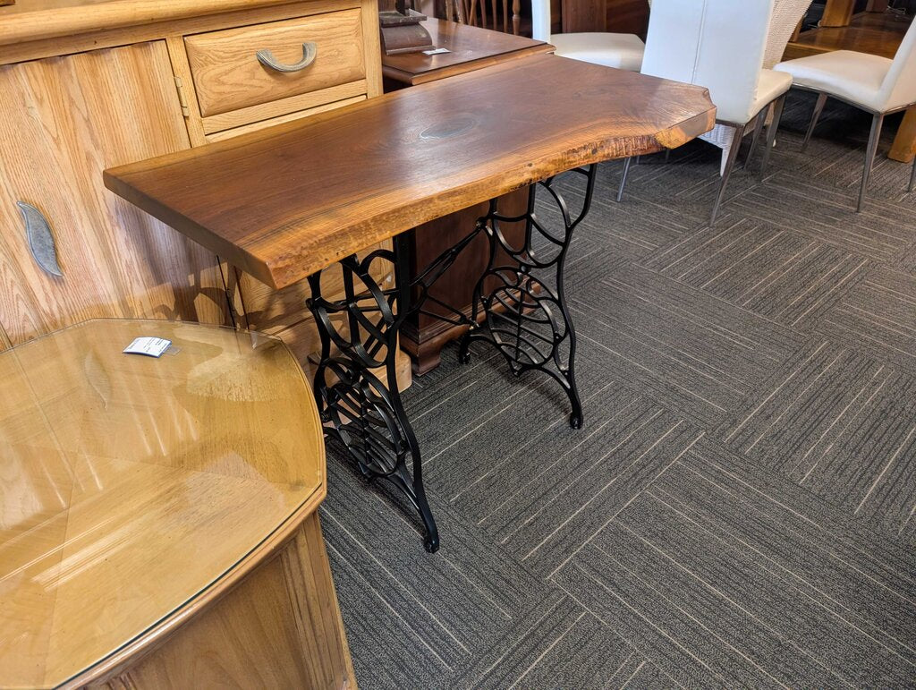 Live Edge Entry Stand