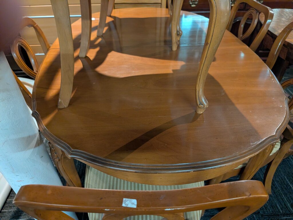 French Table With Six Chairs