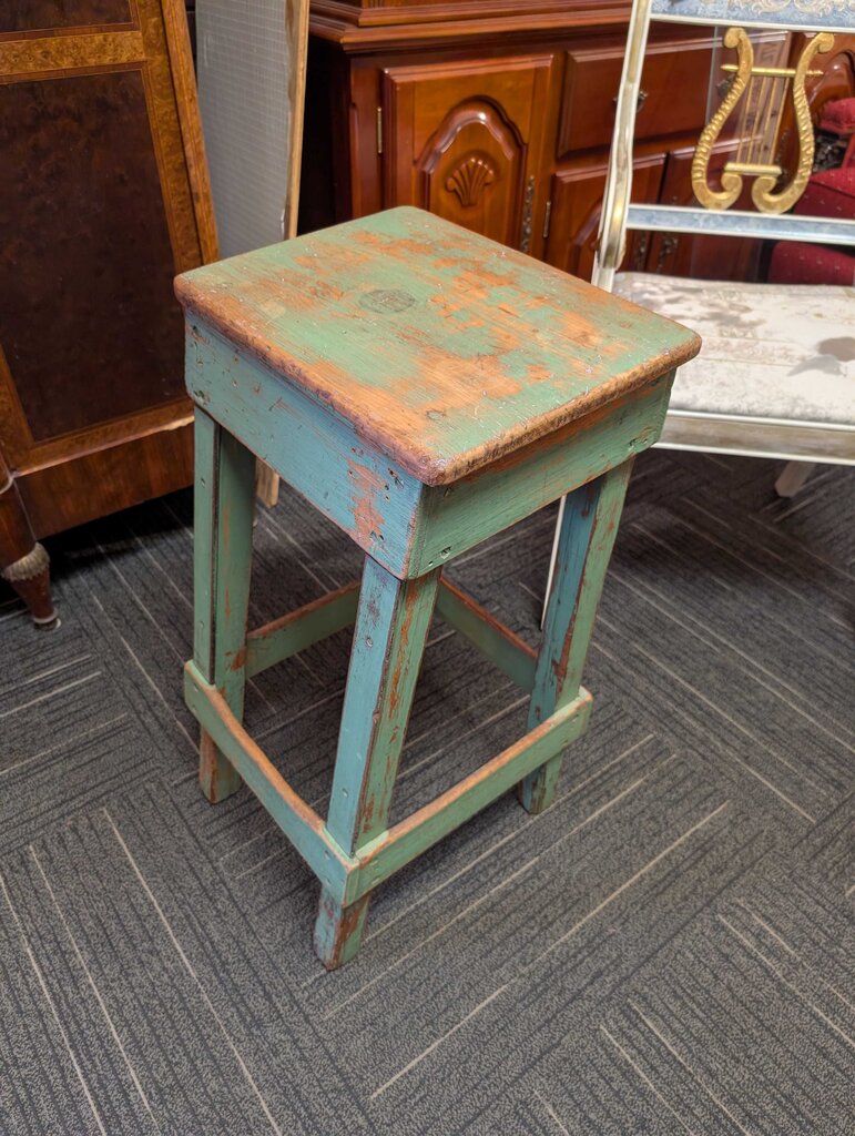 Primitive Stool