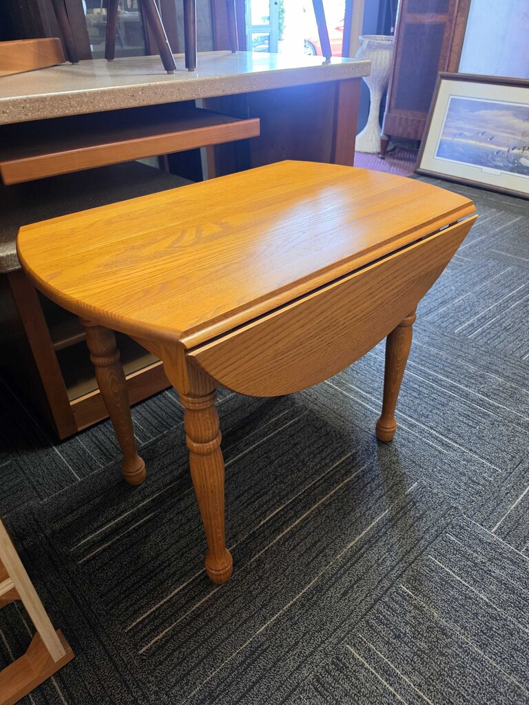 Country Oak Drop-leaf Side Table by Berkshire Made in USA