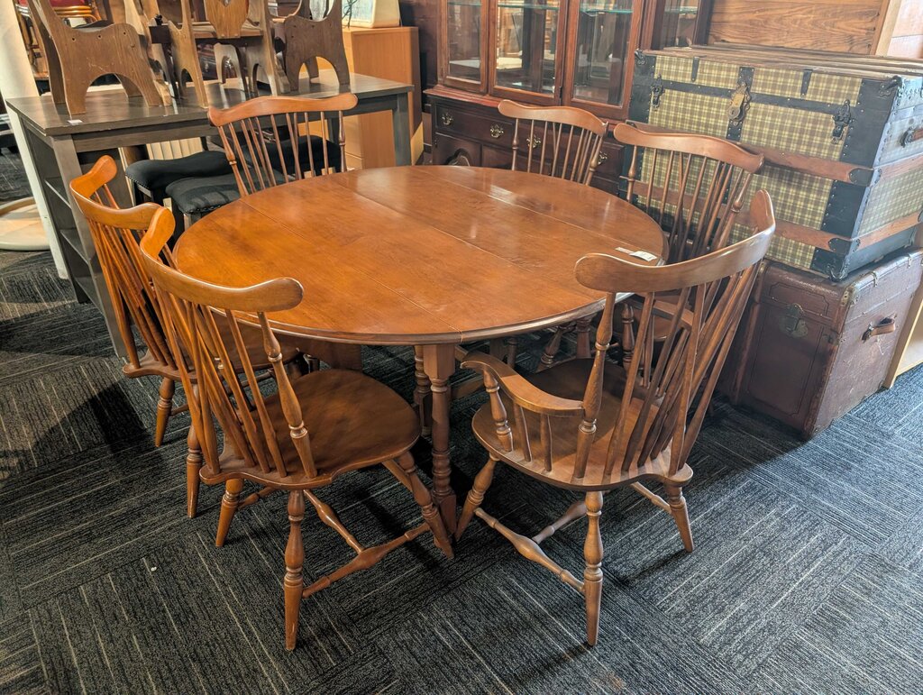 Heywood Wakefield Table With Six Chairs