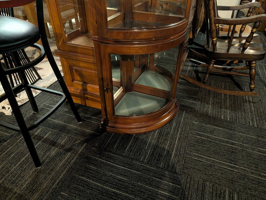 Pulaski Corner Curio