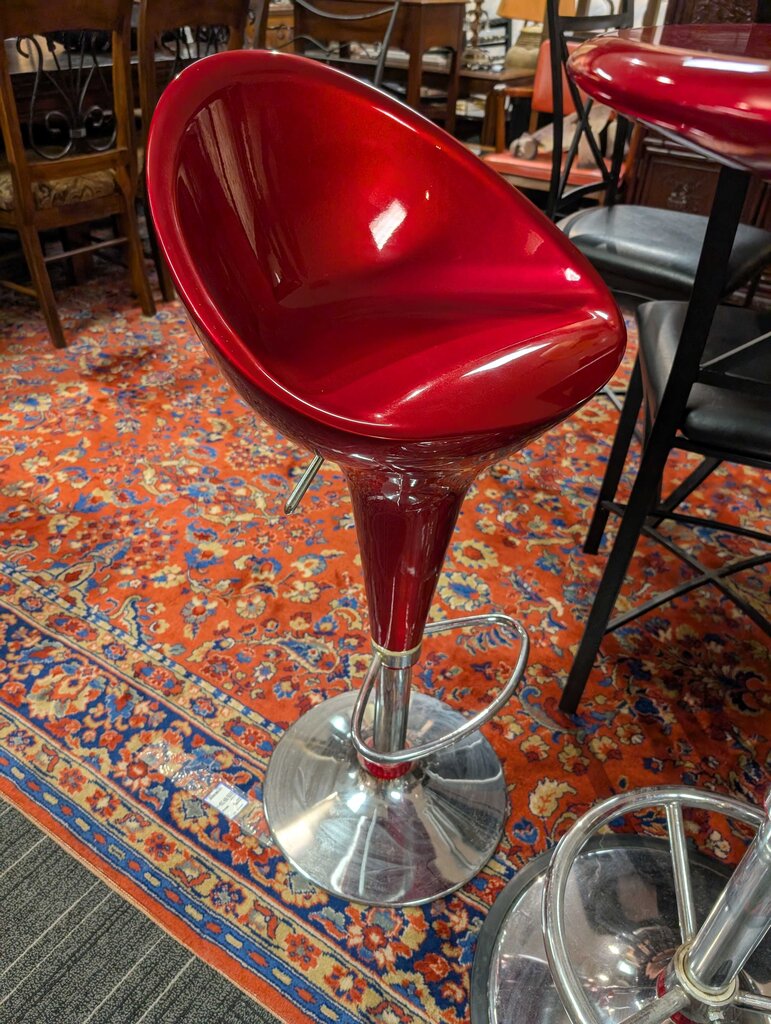 Modern Pub Table With Stools