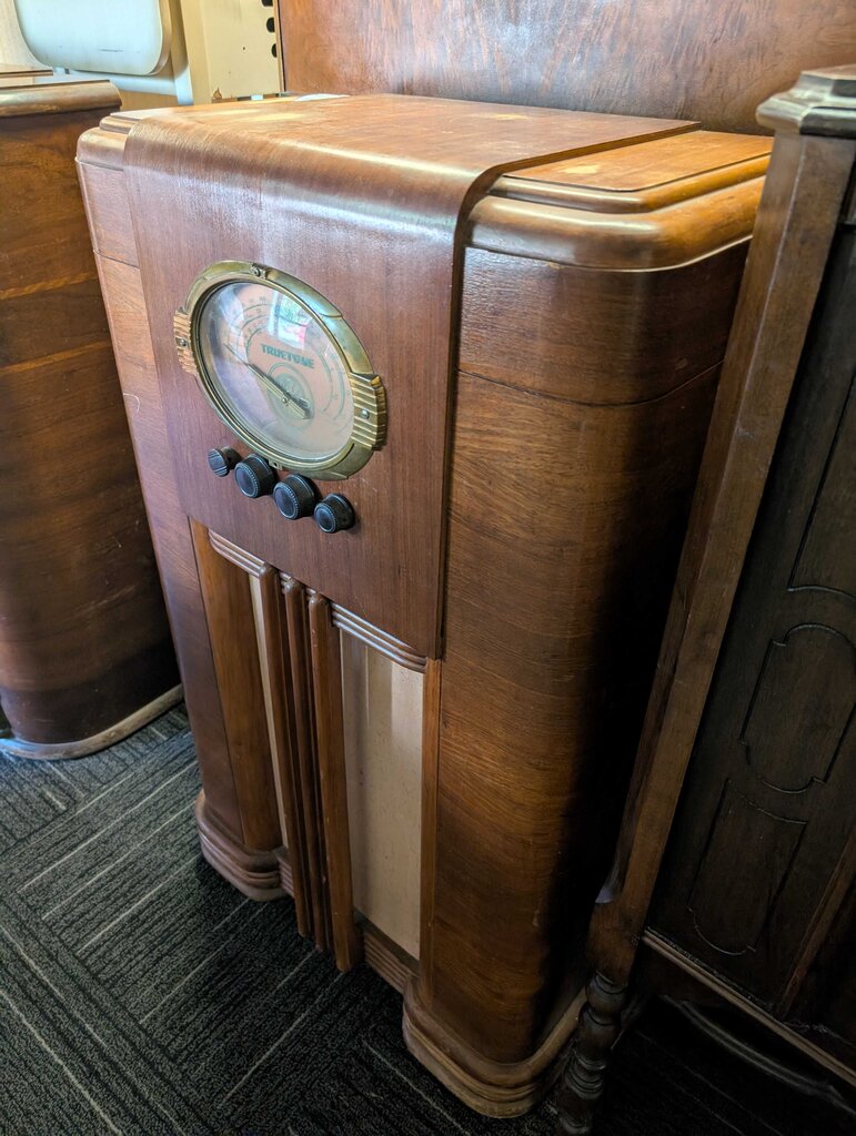 Antique Radio