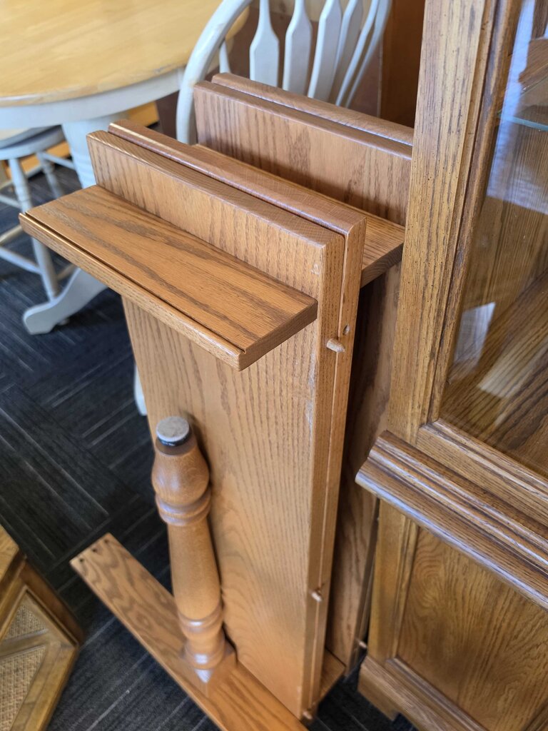 Oak Table With Six Chairs