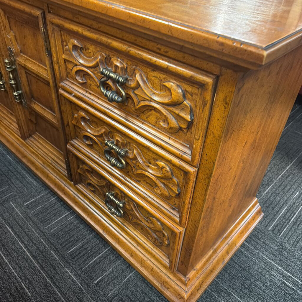 Vintage Mediterranean Dresser