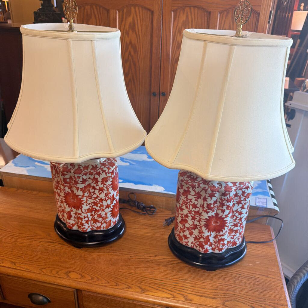 Pair of Chinese Chinoiserie Iron-red & White Porcelain Ginger Jar Lamps