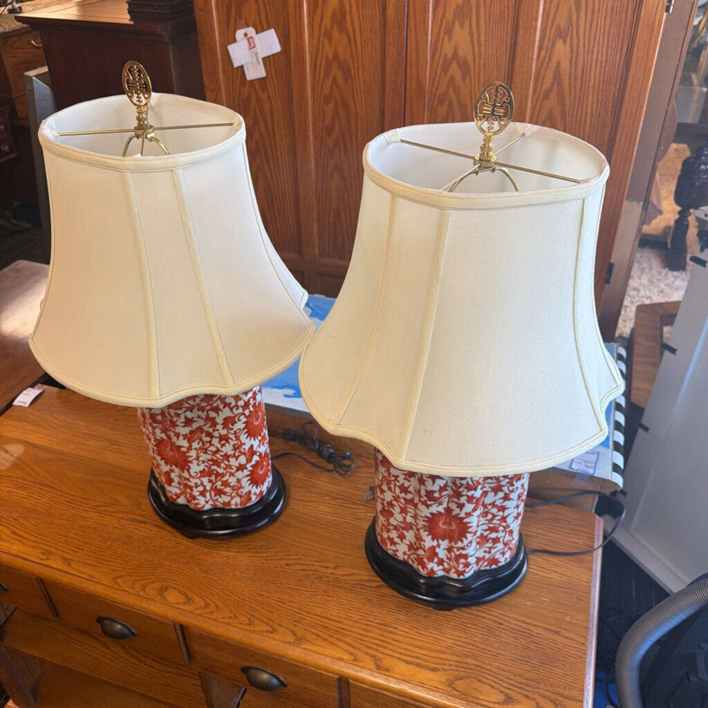 Pair of Chinese Chinoiserie Iron-red & White Porcelain Ginger Jar Lamps