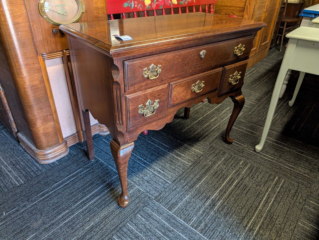 Queen Anne Cherry Server
