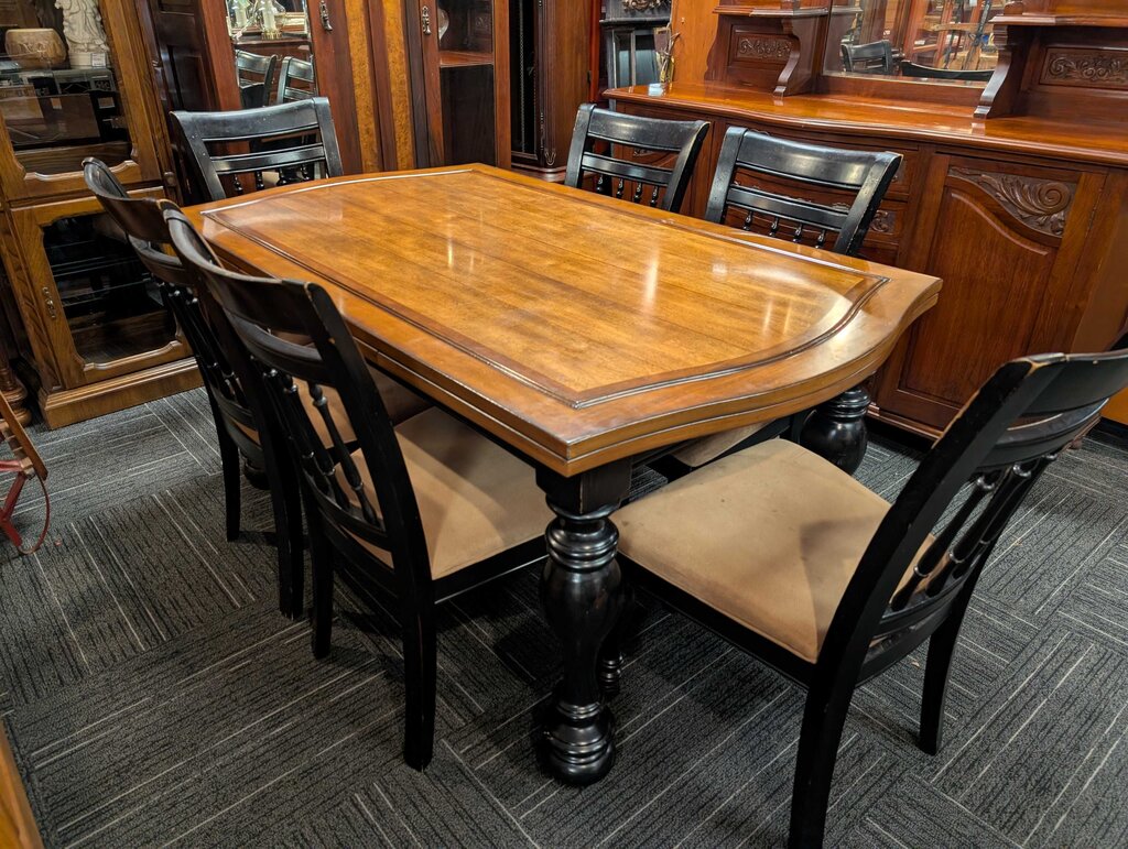 French Country Dining Room Draw-leaf Dining Table w/ Six Chairs
