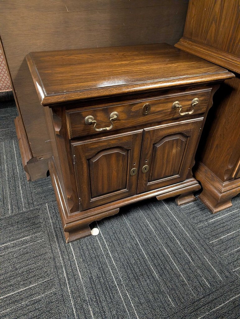 Pennsylvania House Oak Nightstand